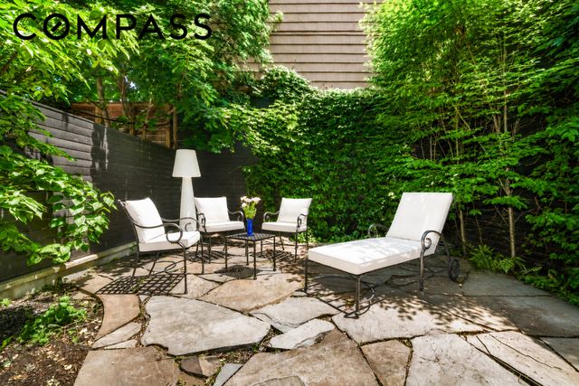 96 Franklin Street, New York City, NY 11222