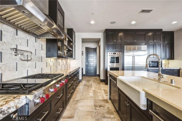 11735 N Manchester Way, Porter Ranch, CA 91326
