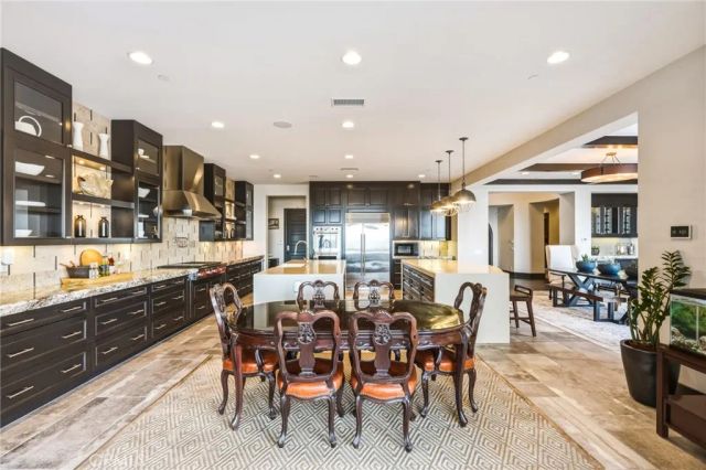 11735 N Manchester Way, Porter Ranch, CA 91326