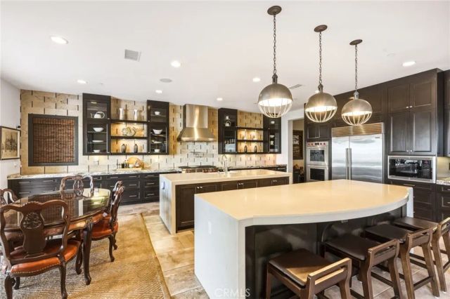 11735 N Manchester Way, Porter Ranch, CA 91326