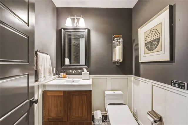 11735 N Manchester Way, Porter Ranch, CA 91326