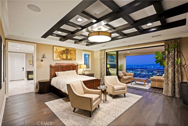11735 N Manchester Way, Porter Ranch, CA 91326