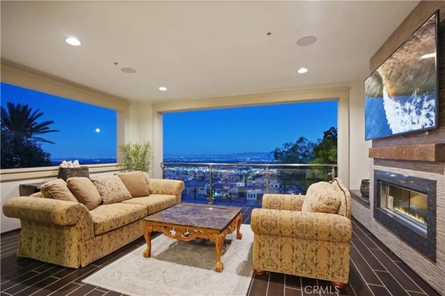 11735 N Manchester Way, Porter Ranch, CA 91326
