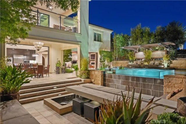 11735 N Manchester Way, Porter Ranch, CA 91326