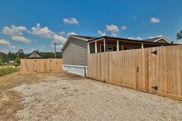 531 Road 51022, Cleveland, TX 77327