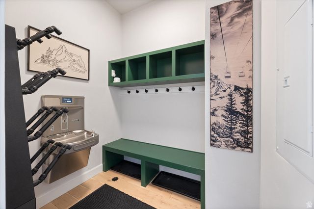 5823 E ELKHORN DR, Eden, UT 84310