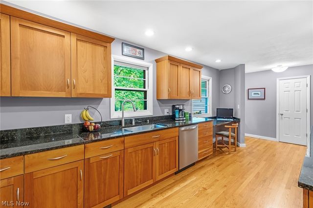 4587 Ranchwood Road, Akron, OH 44333