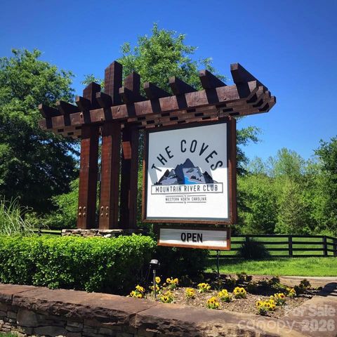 1234 Johns Ridge Parkway 204DE, Lenoir, NC 28645