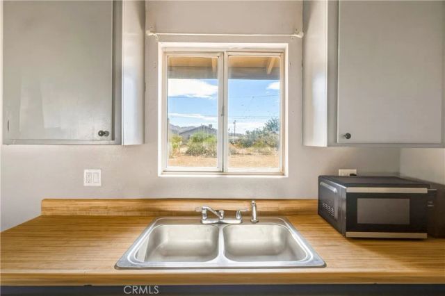 7004 49 Palms, 29 Palms, CA 92277
