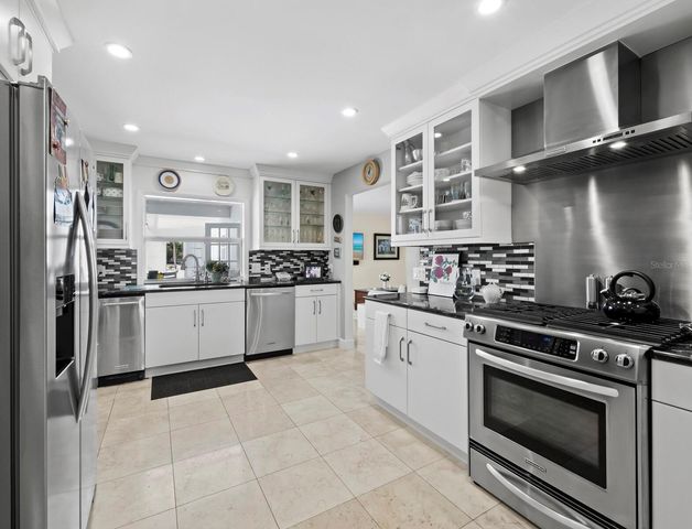 488 MEADOW LARK DRIVE, Sarasota, FL 34236