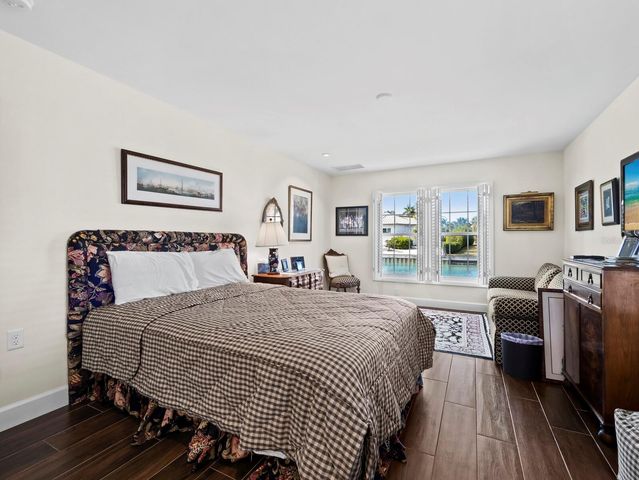 488 MEADOW LARK DRIVE, Sarasota, FL 34236