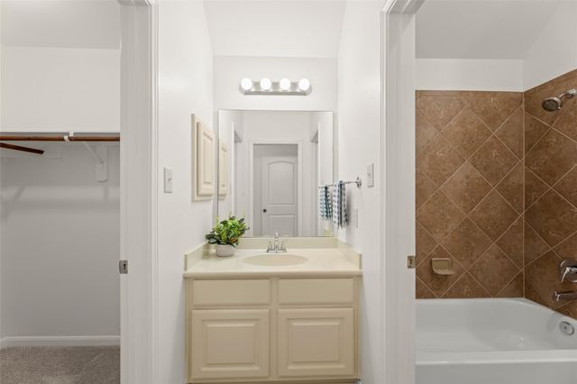 3814 Hunters Gate Court, Sugar Land, TX 77479