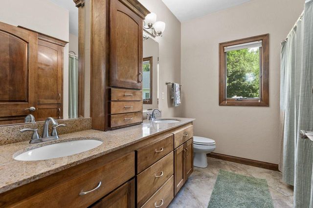 N9197 JONSCH DRIVE, Appleton, WI 54915