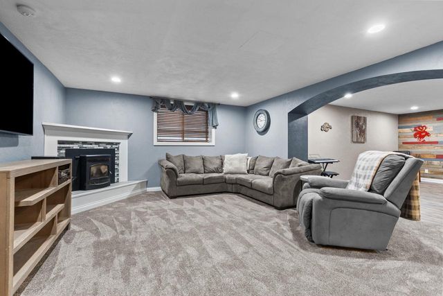 N9197 JONSCH DRIVE, Appleton, WI 54915