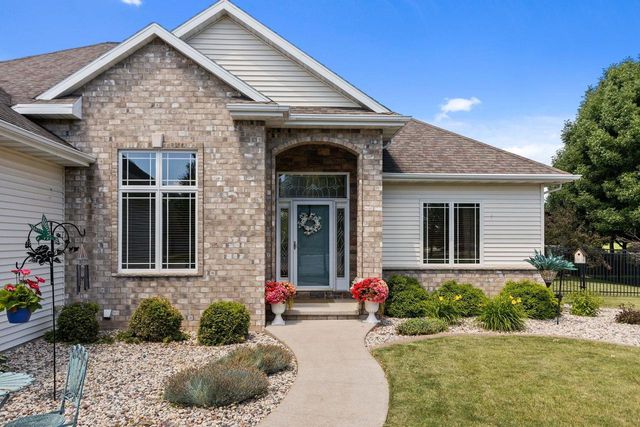 N9197 JONSCH DRIVE, Appleton, WI 54915