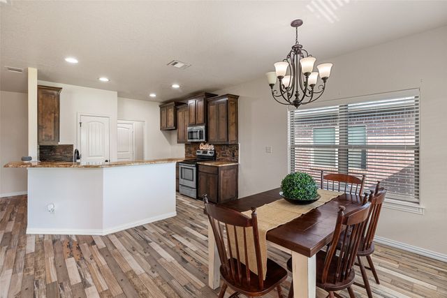 3211 Main Street, Granbury, TX 76049