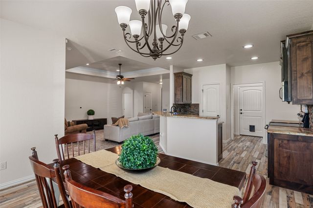 3211 Main Street, Granbury, TX 76049