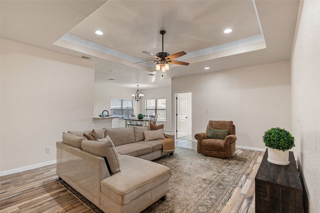 3211 Main Street, Granbury, TX 76049