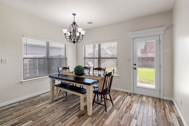 3211 Main Street, Granbury, TX 76049
