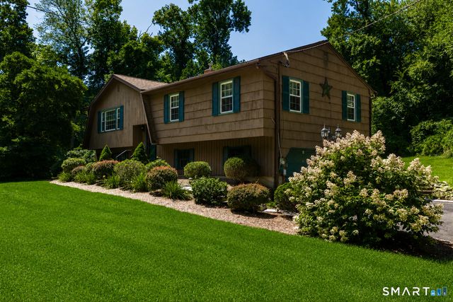 44 Juggernaut Road, Prospect, CT 06712