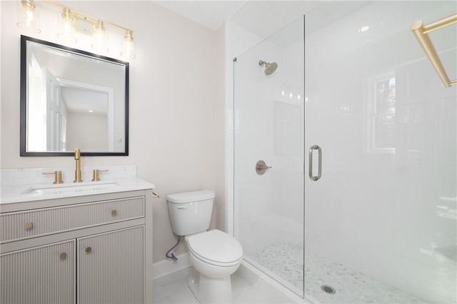 1854 Cooper Lake SE Drive, Smyrna, GA 30080