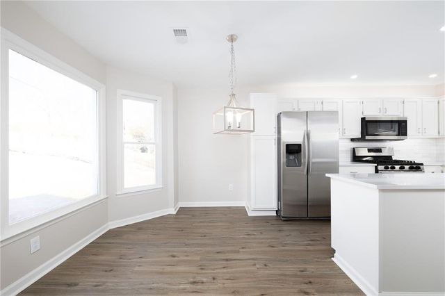 1854 Cooper Lake SE Drive, Smyrna, GA 30080