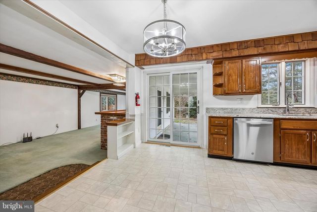 34 WHITE BIRCH RD, Blackwood, NJ 08012