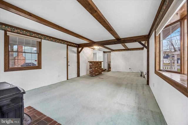 34 WHITE BIRCH RD, Blackwood, NJ 08012