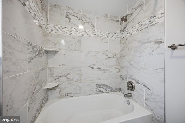 34 WHITE BIRCH RD, Blackwood, NJ 08012