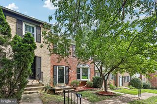 910 SHERWOOD CT, Sterling, VA 20164