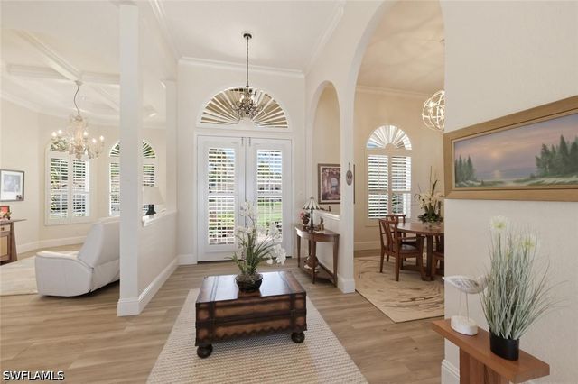 2076 Imperial CIR, Naples, FL 34110