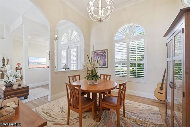 2076 Imperial CIR, Naples, FL 34110