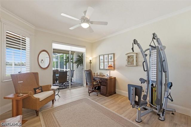 2076 Imperial CIR, Naples, FL 34110