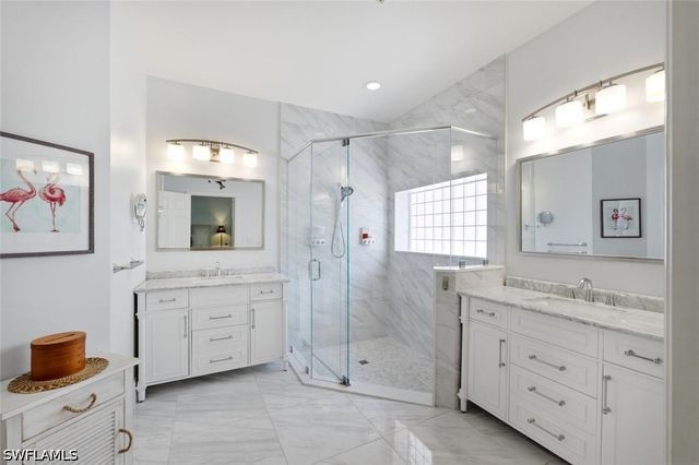 2076 Imperial CIR, Naples, FL 34110