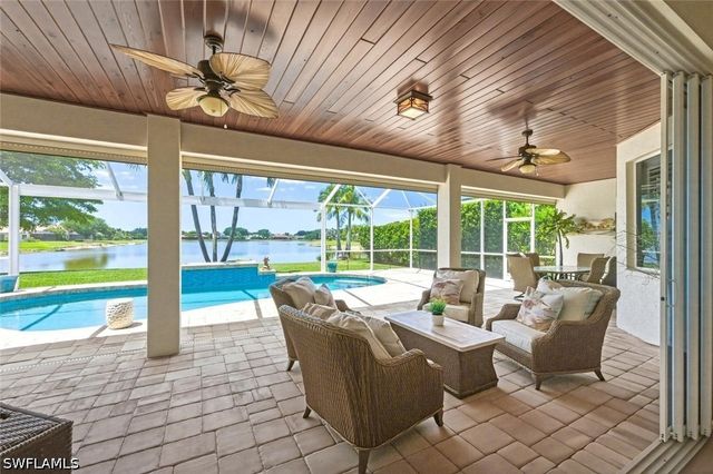 2076 Imperial CIR, Naples, FL 34110