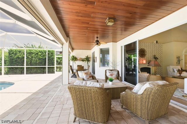 2076 Imperial CIR, Naples, FL 34110