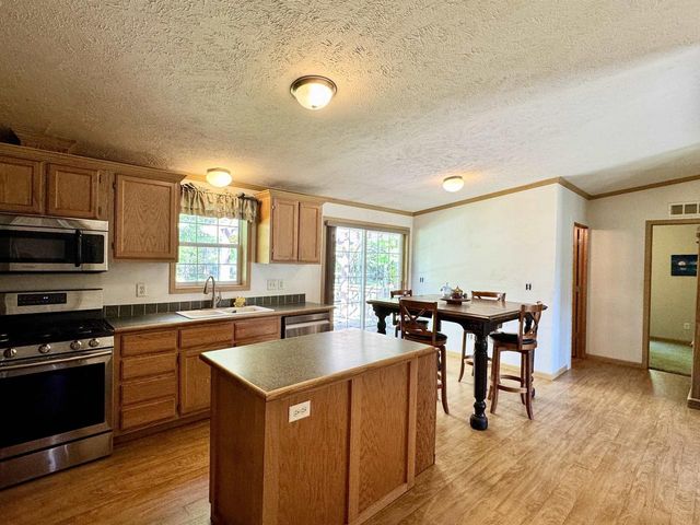 3015 CEDAR LANE, Abrams, WI 54101