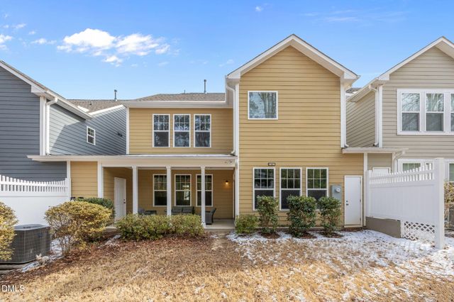 416 Hopwood Way, Apex, NC 27523