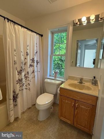 7033 THORNETON RD, Royal Oak, MD 21662