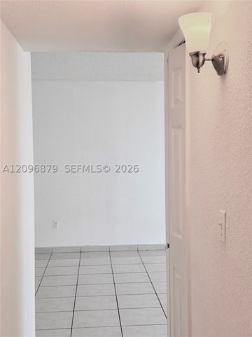 606 W 81st St 320, Hialeah, FL 33014