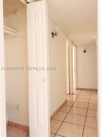 606 W 81st St 320, Hialeah, FL 33014