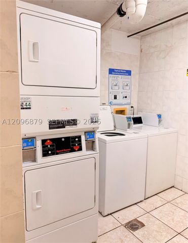 606 W 81st St 320, Hialeah, FL 33014