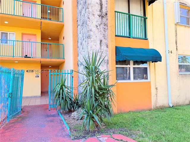 606 W 81st St 320, Hialeah, FL 33014