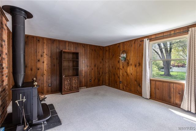 49 Paul Drive, Amherst, NY 14228