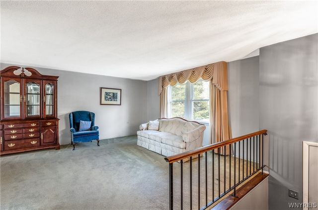 49 Paul Drive, Amherst, NY 14228