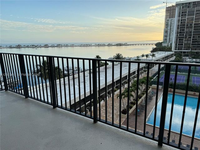 1865 Brickell Ave A811, Miami, FL 33129