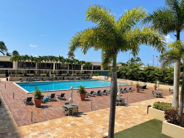 1865 Brickell Ave A811, Miami, FL 33129