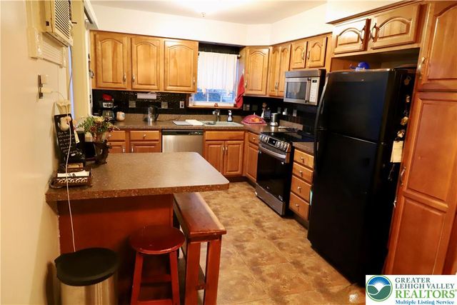 317 Lockridge, Alburtis Boro, PA 18011