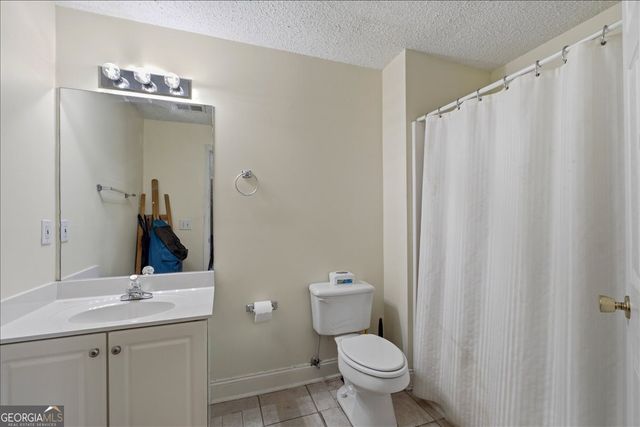16 Berkshire Drive NW, Cartersville, GA 30120