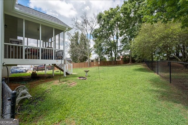 16 Berkshire Drive NW, Cartersville, GA 30120